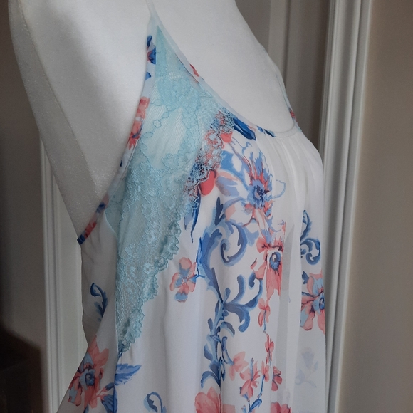 In Bloom Sheer Mesh Dress with Lace Detail Size Small White/Blue Flower Print - Picture 3 of 5